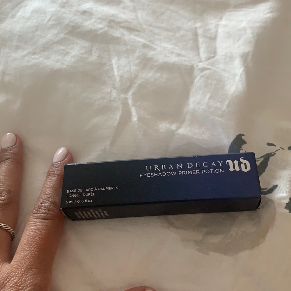 Urban decay eye shadow primer